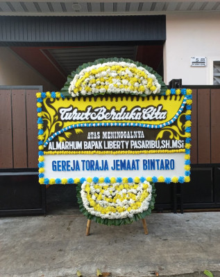 Papan Bunga Duka di Tirem