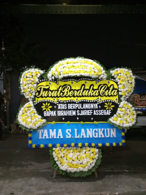 Papan Bunga Duka di Tirem